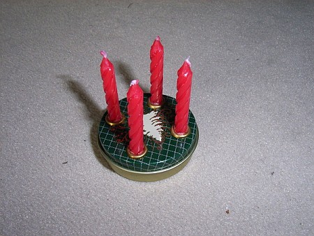 up next, der kleinste Adventskranz der Welt (die Kerzen waren in der Dose...) #ctw09